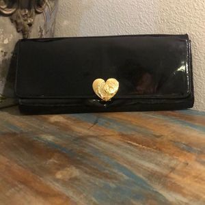 LOVCAT black patent heart clutch with strap